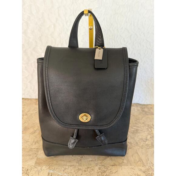 Vtg Coach black leather MEdium To Full Backpack Daypack 9791 w/brass Hardware main image 7